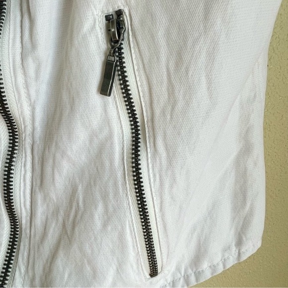 Skye's the Limit White Women's Moto Vest Zippers Sleeveless Classy - Picture 4 of 7
